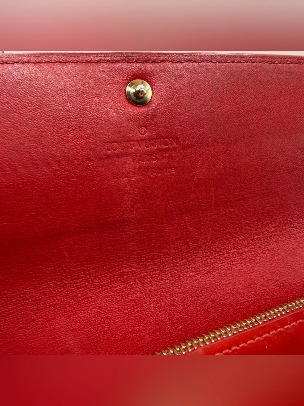 Louis Vuitton Pomme D’Amour Vernis Sarah Wallet